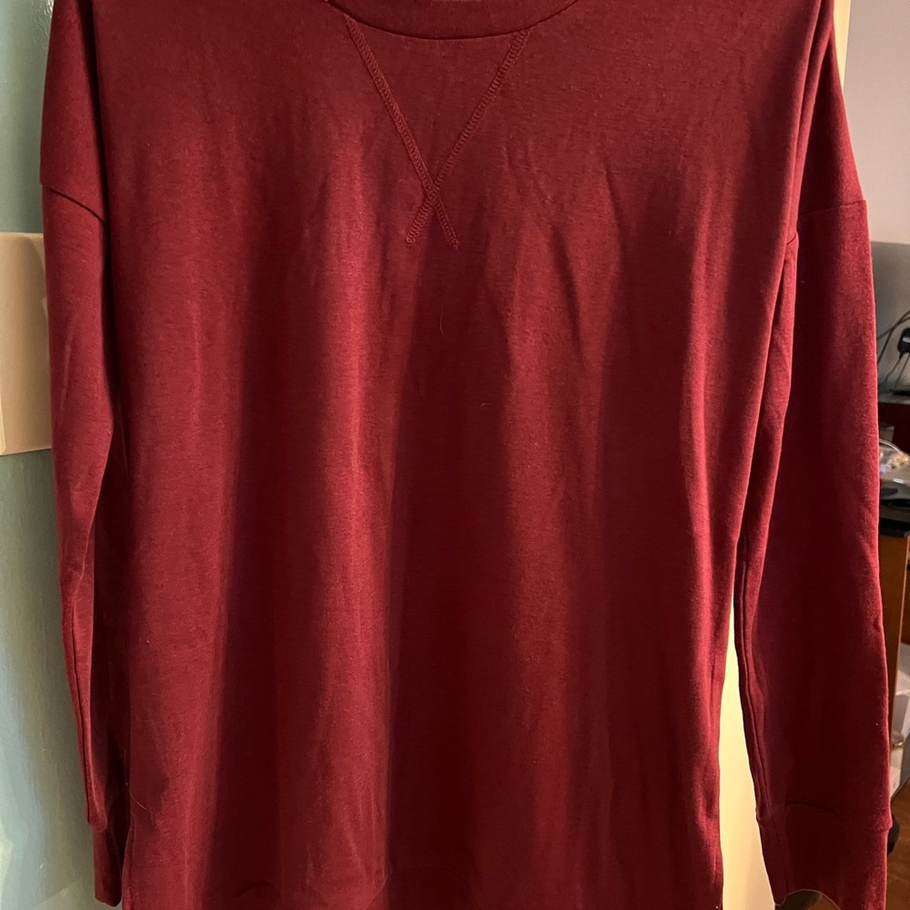 Wine colored tunic with side slits